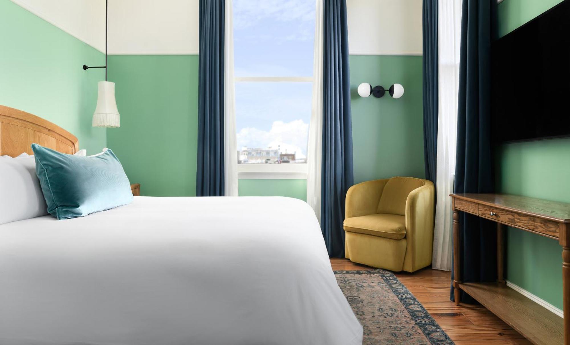 The Drayton Hotel Savannah, Curio Collection By Hilton Екстериор снимка